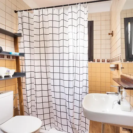 Elegante Y Luminoso Piso Recien Reformado サンタ・ウルスラ