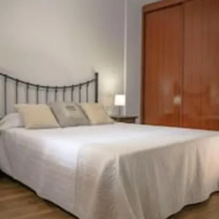 Elegante Y Luminoso Piso Recien Reformado サンタ・ウルスラ